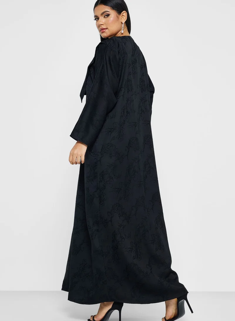Khizana Self Textured Abaya With Sheila