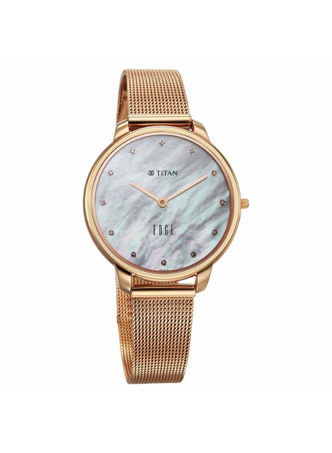 TITAN ساعة إيدج ميتال للسيدات أليور 2654WM02 – قرص من أم اللؤلؤ، حزام من الفولاذ المقاوم للصدأ باللون الوردي، حركة كوارتز - Image 2