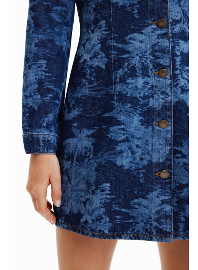 DESIGUAL فستان جينز استوائي قصير  - Image 5