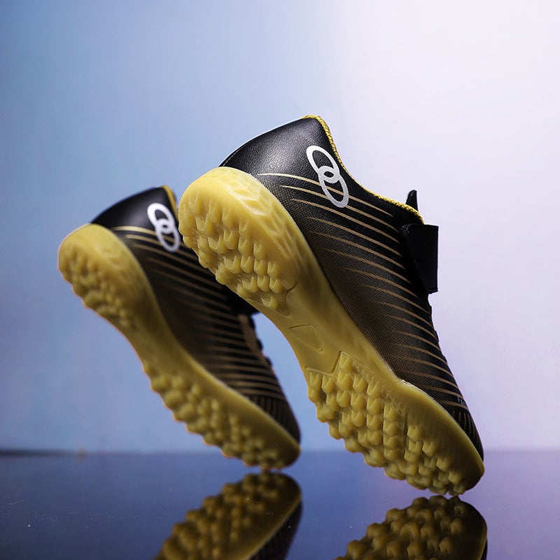 New Korean Style Leather Middle And Large Children'S Light Football Shoes Boys Soft Sneaker Training Shoes Children'S Football Shoes - Image 3