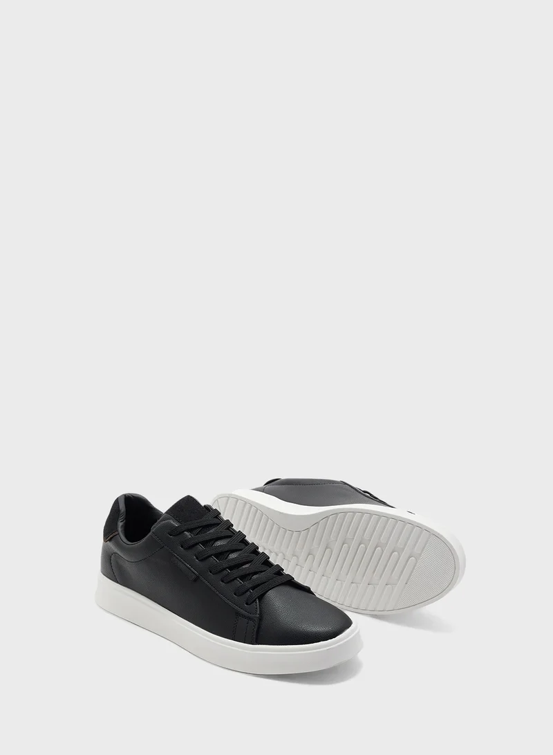 Seventy Five Casual Lifestyle Sneakers