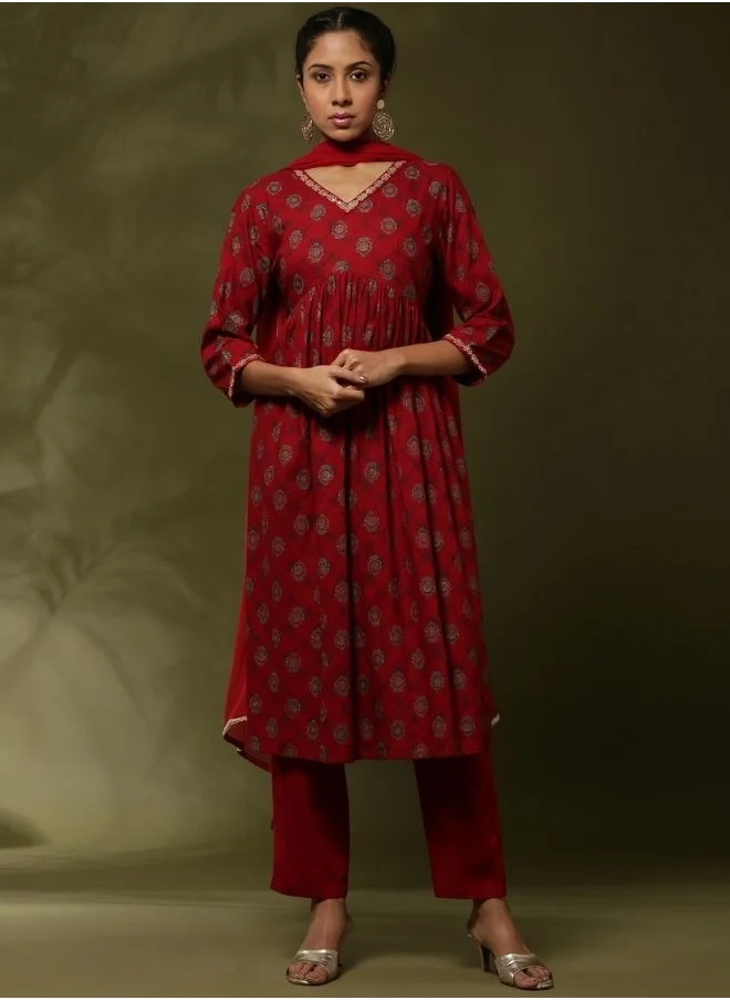 Abhishti Printed 3pc kurta set with neck embroidery-red