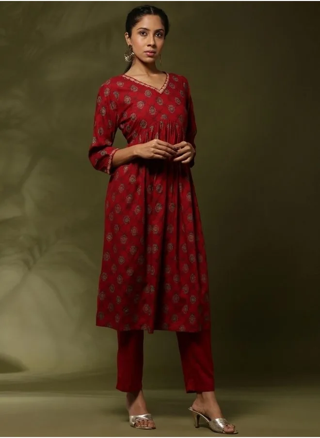 أبهشتي Printed 3pc kurta set with neck embroidery-red