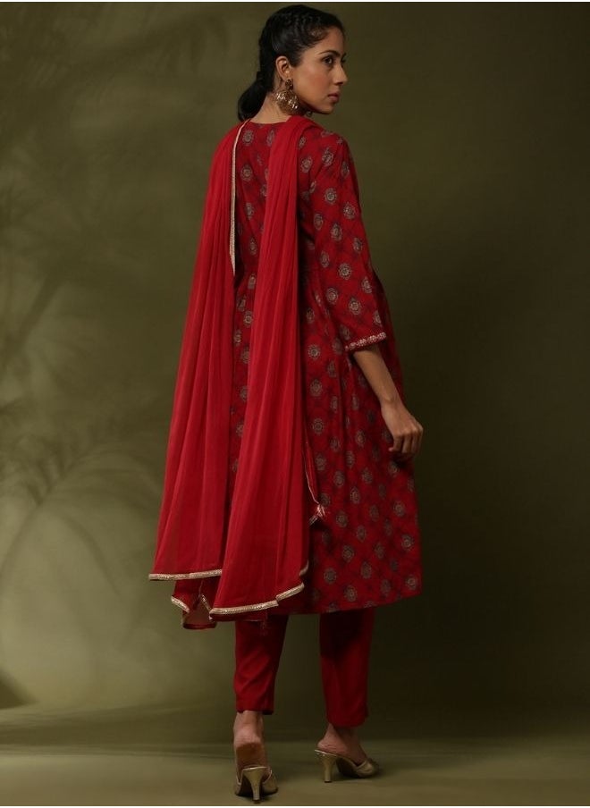 Abhishti Printed 3pc kurta set with neck embroidery-red  - Image 5
