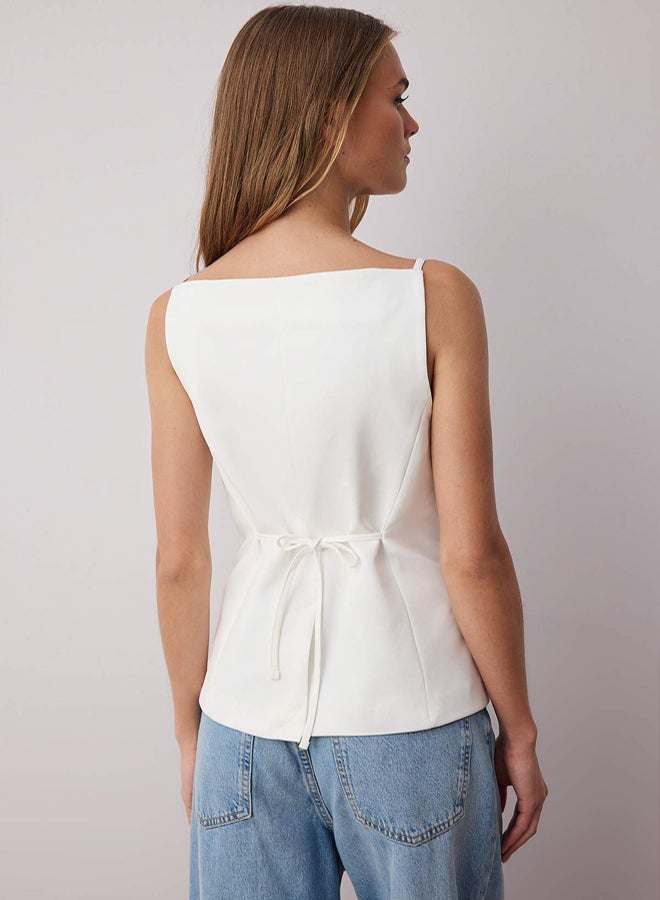 trendyol White Regular Size Strap Fitted Woven Vest - Image 4