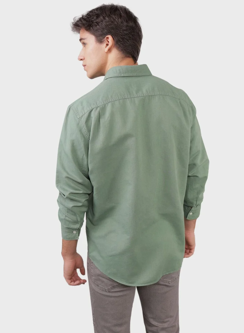 American Eagle Essential Button Up Classic Fit Shirt