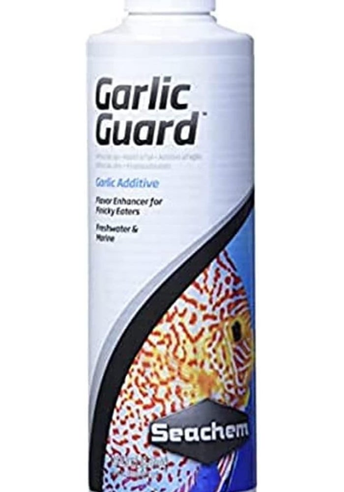 Seachem Garlic Guard 250ml - Garlic Additive for Freshwater and Marine Fish - Image 1