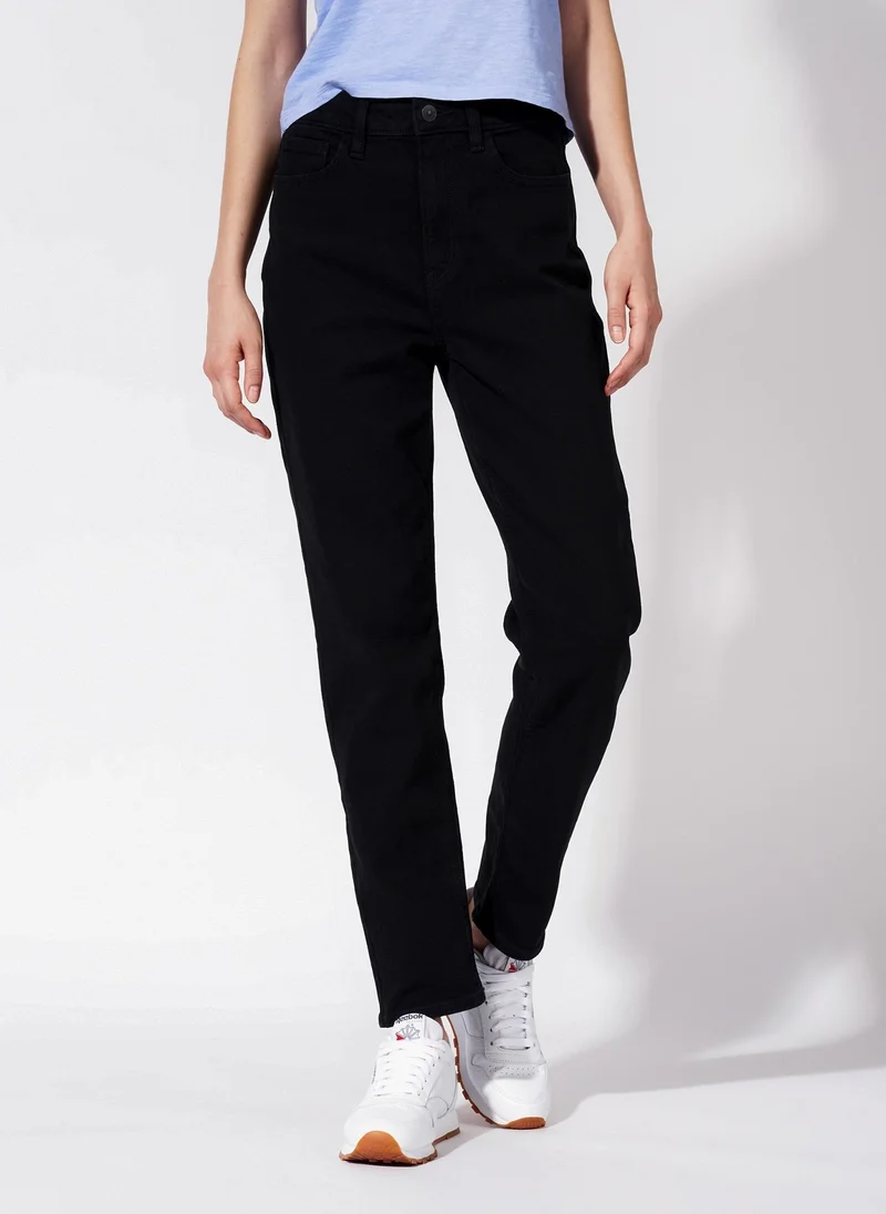 American Eagle High Waist Mom Jeans