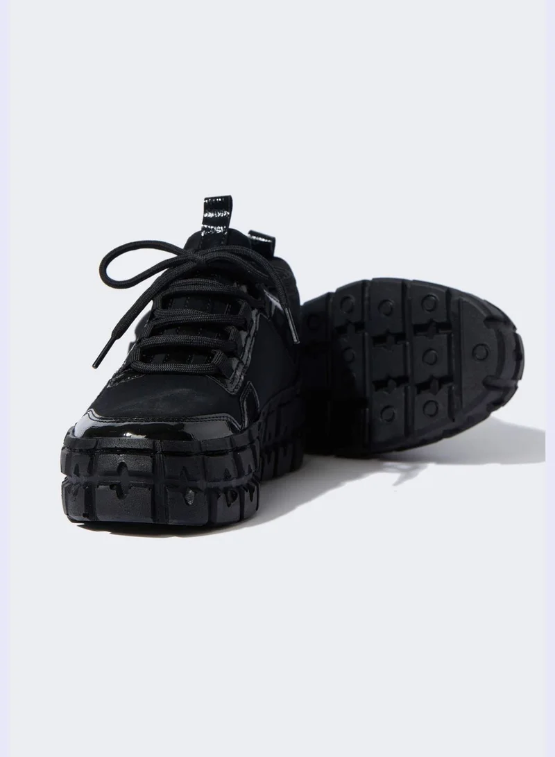 ديفاكتو Woman Casual Shoes