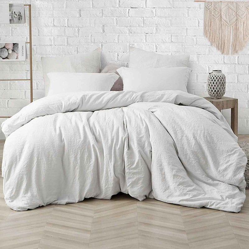 White Comforter Set King Size 3 Piece Aesthetic Modern Bedding Set Soft Lightweight All Season Microfiber Down Alternative Bed Comforter with 2 Pillow Shams for Women Men