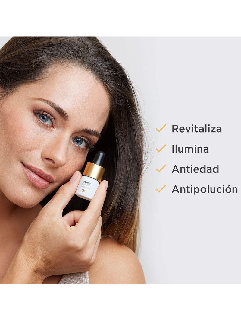 Flavo C Forte 1 ampoule Intensive facial serum with 15 pure and fresh vitamin C that revitalizes brightens and helps reduce the signs of skin fatigue