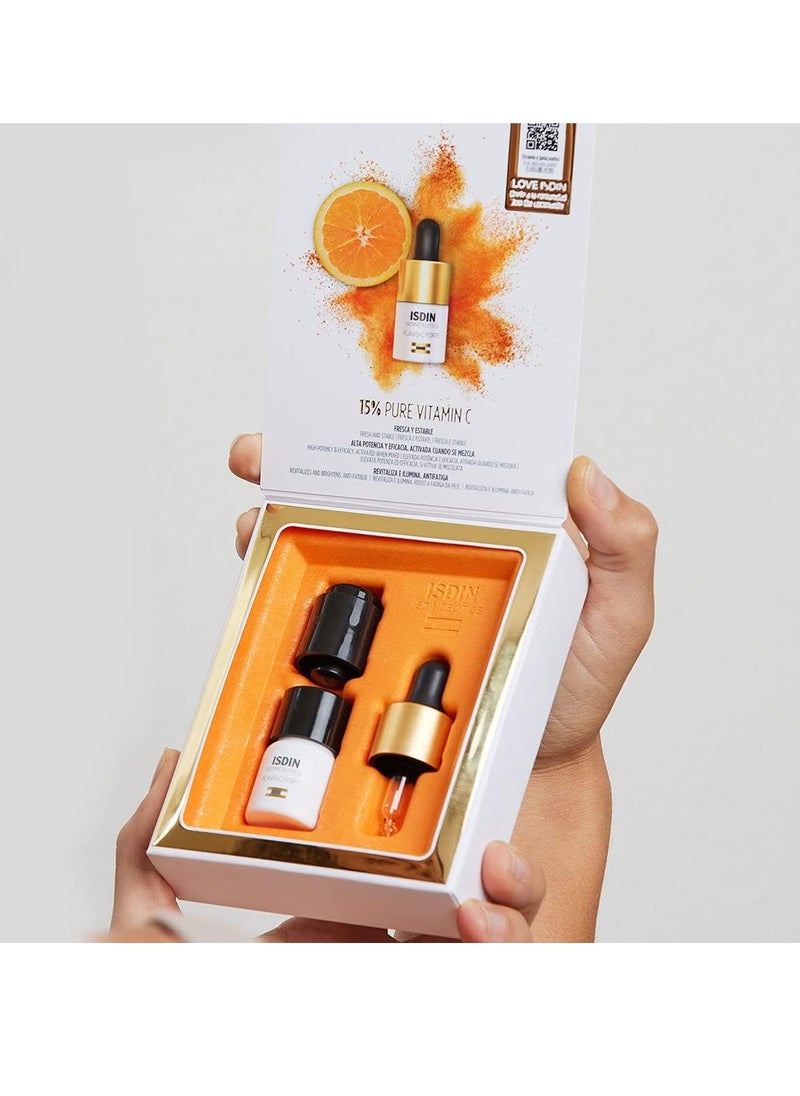 Flavo C Forte 1 ampoule Intensive facial serum with 15 pure and fresh vitamin C that revitalizes brightens and helps reduce the signs of skin fatigue