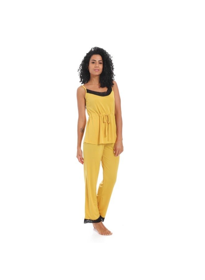 Caesar Women's two-piece pajama set, top and pants with a belt at the waist  - Image 2