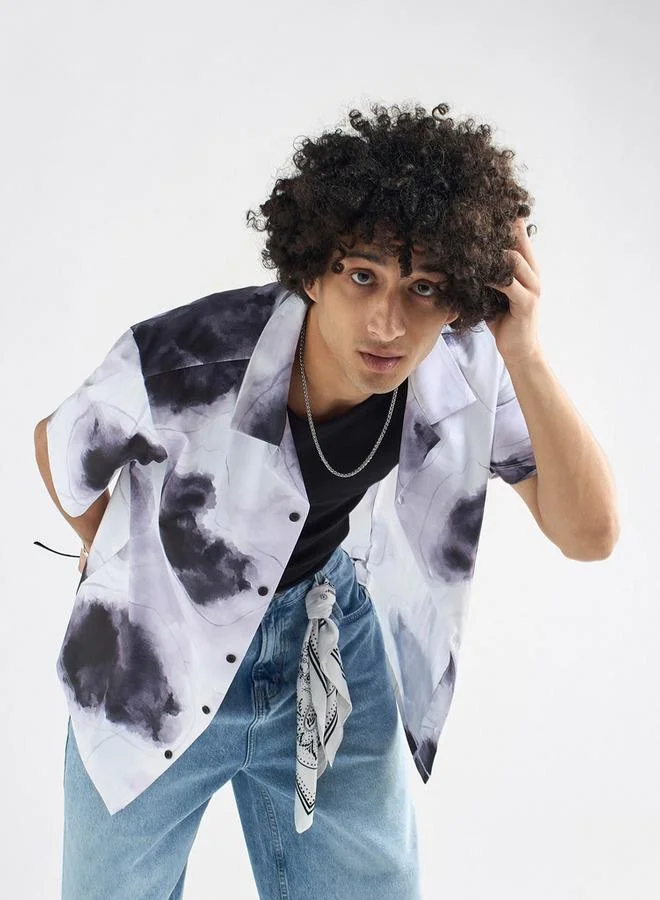 سبلاش فيڤ قميص بياقة كامب وأكمام قصيرة وطبعات