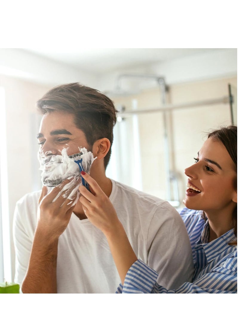 Gillette Fusion Razors for Men, 1 Razor, 8 Blade Refills, Lubrastrip for a More Comfortable Shave and Smooth, with Gillette Fusion 5 Razor Blades, Compatible with Gillette Razors for Men
