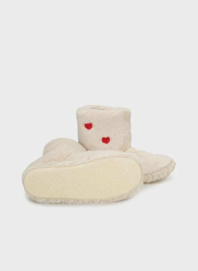 Lela  Lela Heart-Shaped Soft Textured Plush Panduf Women's Panduf 6722005 for Women | Best Price UAE