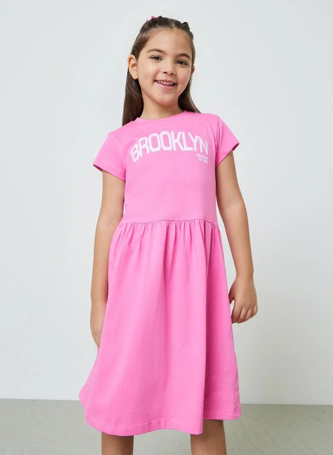 ستايلي Girls Text Print Round Neck T-Shirt Dress
