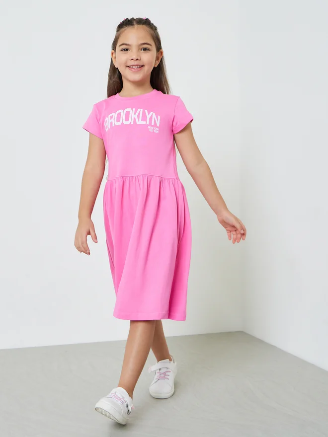 Styli Styli Girls Text Print Round Neck T-Shirt Dress