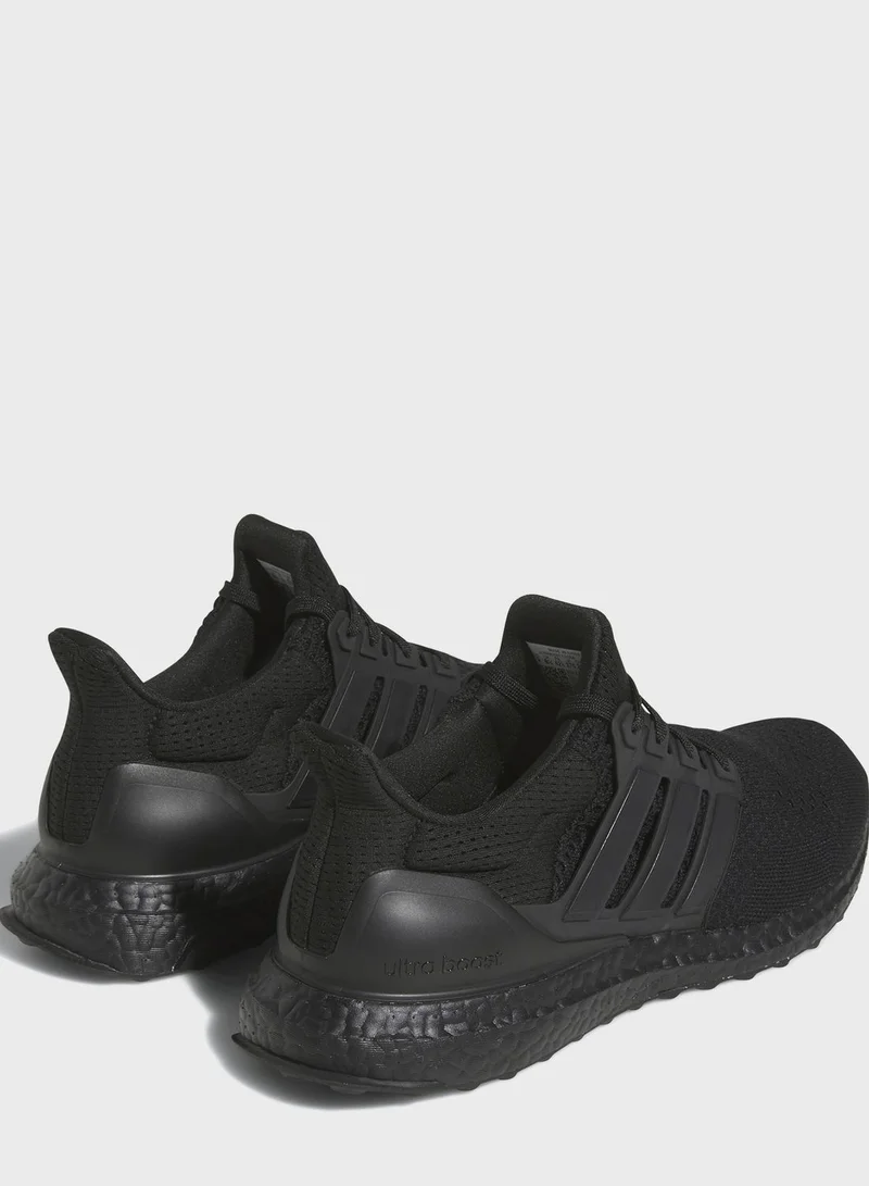 adidas حذاء رياضي