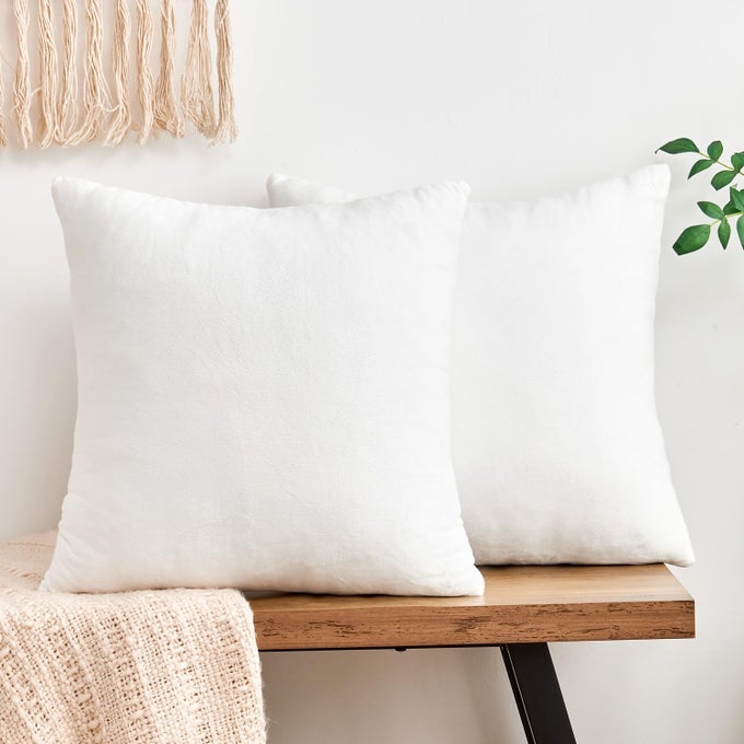 THROW PILLOW COVERS WHITE DECORATIVE VELVET SET OF 2 18X18 INCH PILLOW COVERS SOFT PILLOW COVERS FOR COUCH SOFA BED LIVING ROOM FARMHOUSE NEUTRAL HOME BOHO DECOR SQUARE ACCENT CUSHION CASES