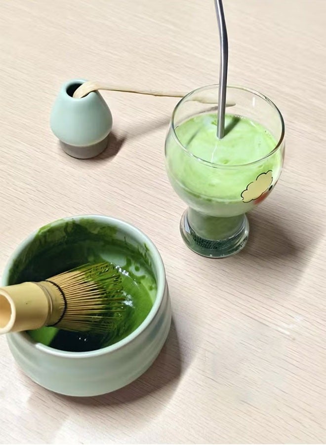 ميكسد طقم شاي ماتشا مكون من 4 قطع، طقم خفق ماتشا تقليدي مع وعاء سيراميك ومغرفة وشوكة وخفاقة ماتشا من الخيزران وحامل، طقم شاي ماتشا المثالي (أخضر فاتح) - Image 4