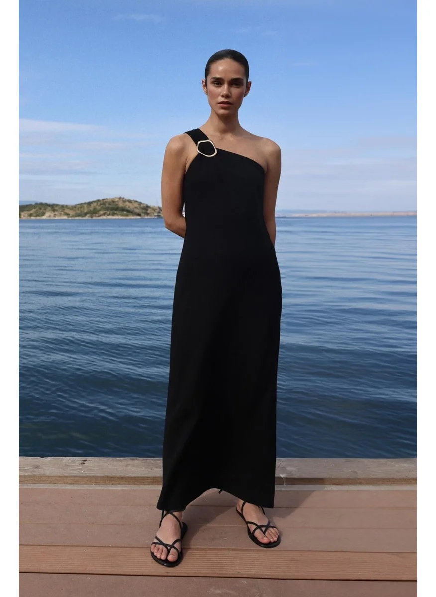 سود كوليكشن Black Abel One Shoulder Linen Dress