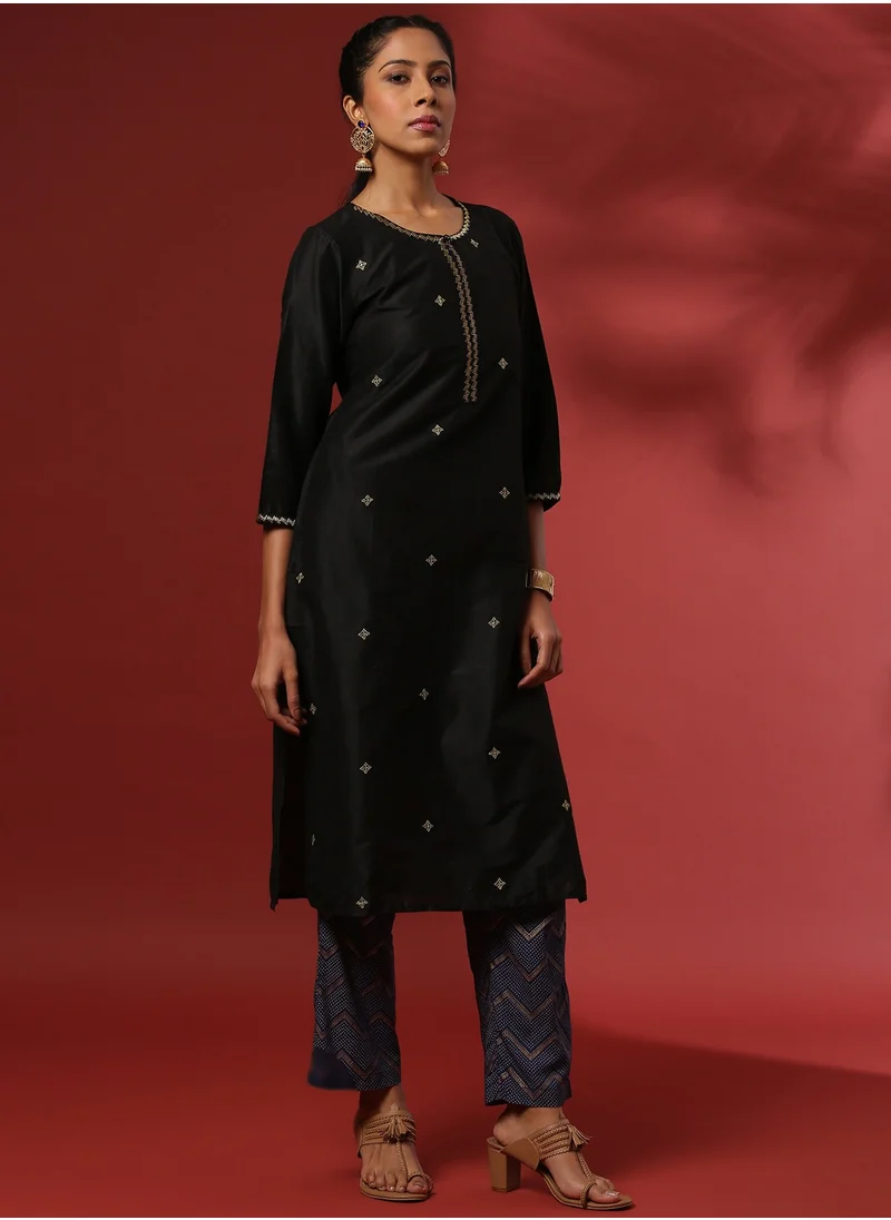 Abhishti Zari embroidered 3pc kurta set with contrast color pant and dupatta- black