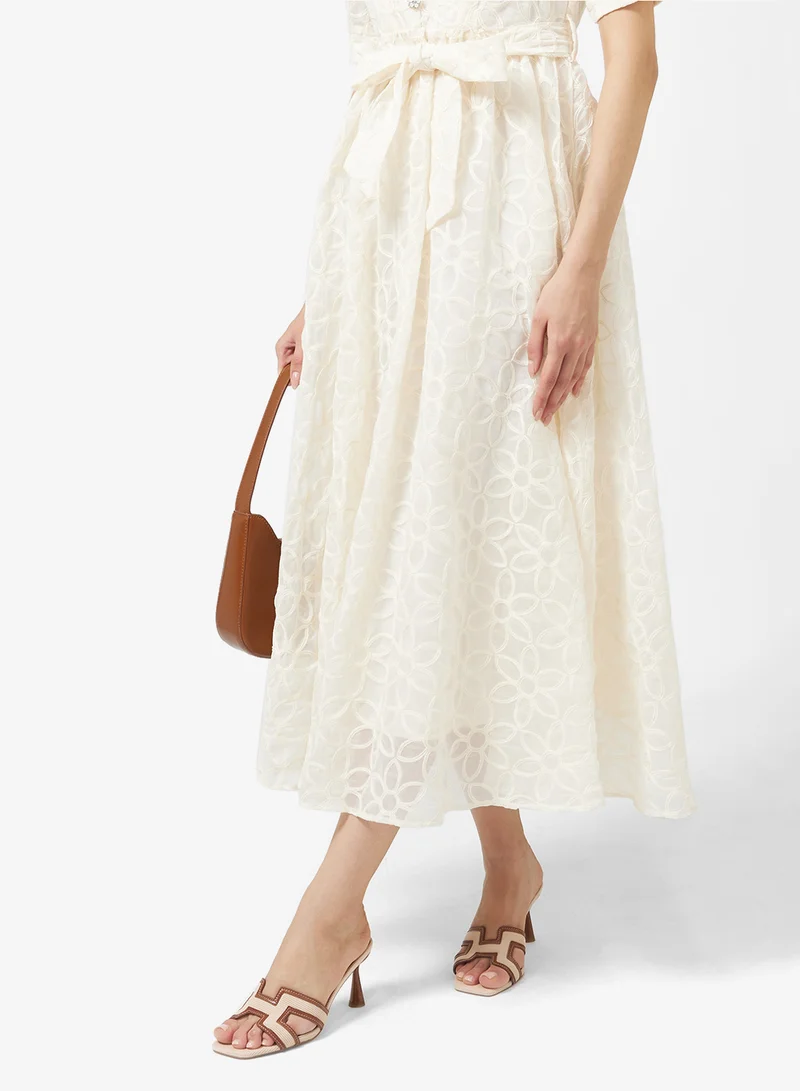 خزانة صنادل بكعب