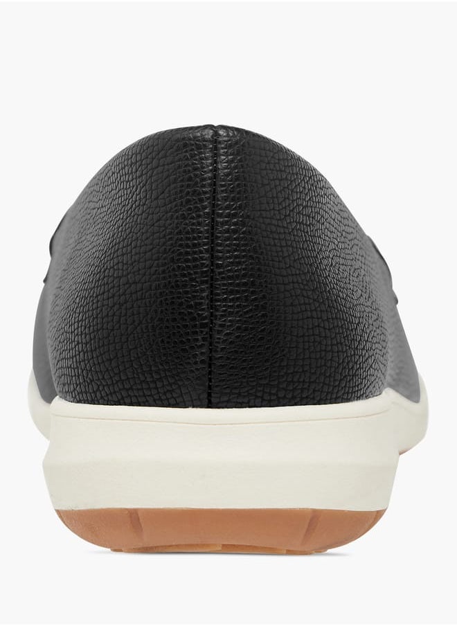 Le Confort - Women Cutout Detail Slip-On Moccasins - Image 1