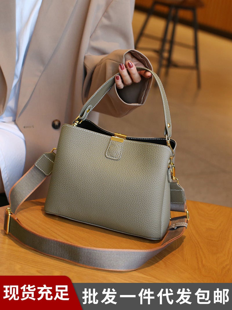 Bag Crossbody Bag Women'S First Layer Cowhide Bucket Bag Easiest For Match Commuting Genuine Leather Large Capacity Handbag Women - Image 2