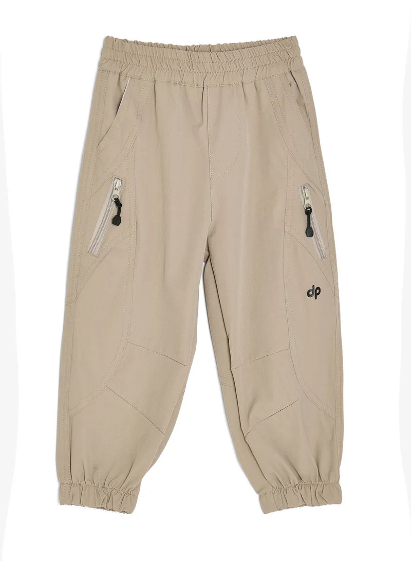 بنياتا بنطلون بيج