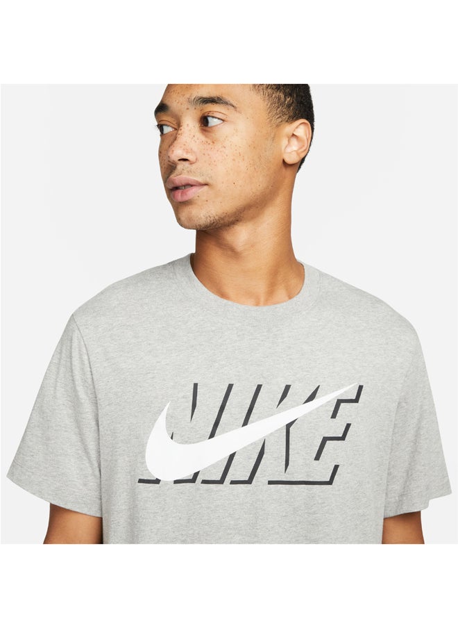 Nike - Men NSW Swoosh Block Tee - Image 1