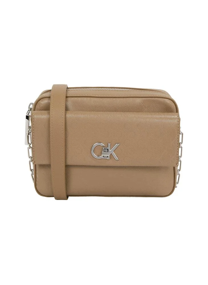 كالفن كلاين Logo Packet Detail Crossbody