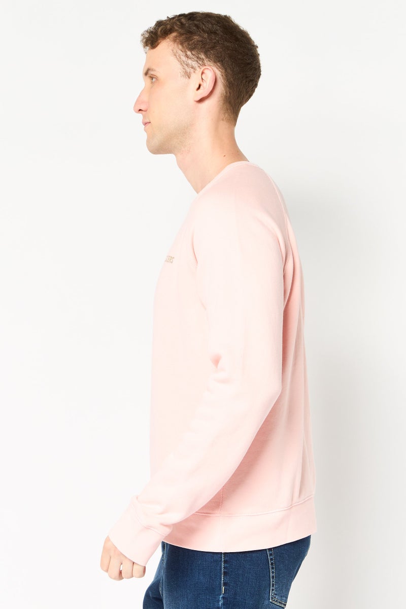 DOCKERS سويت شيرت طويل الأكمام بياقة دائرية للرجال بشعار العلامة التجارية، وردي - Image 2