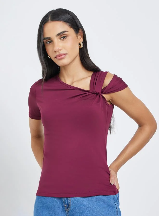 Styli Styli Women Maroon Knot Detail Knit Top
