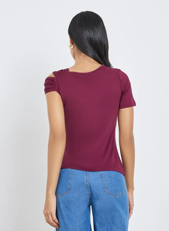 Styli Styli Women Maroon Knot Detail Knit Top