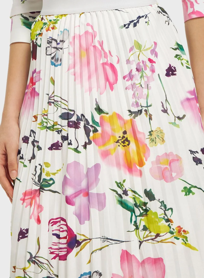 2Xtremz Floral Printed Pleated Skirt