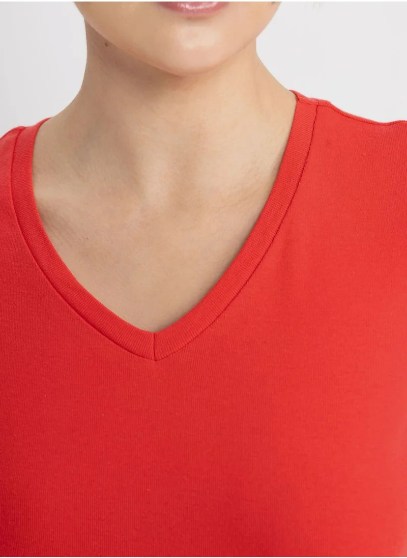 ديفاكتو Woman Slim Fit Short Sleeve T-Shirt