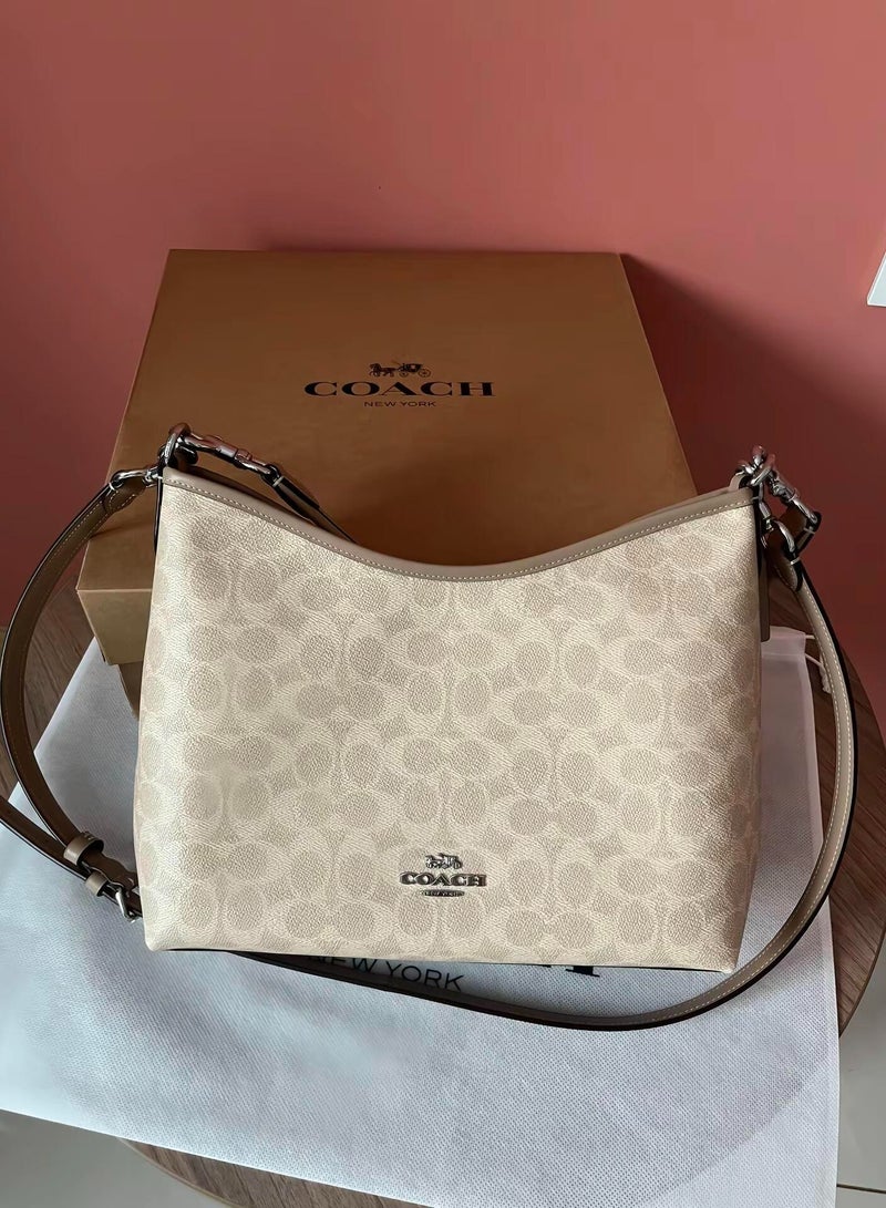 كوتش اوت ليت حقيبة كتف متوسطة الحجم بتصميم لوريل الكلاسيكي من كوتش - Image 1