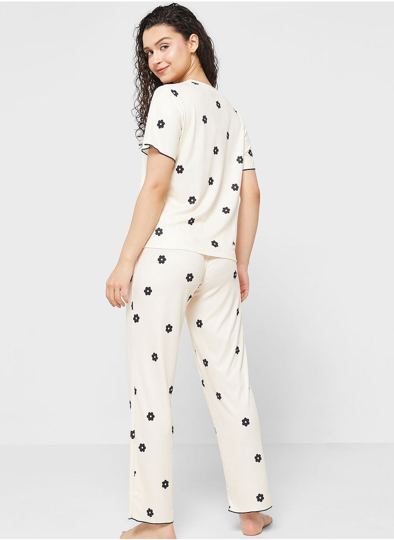 Ginger - Contrast Trim T-Shirt & Pyjama Set - Image 1