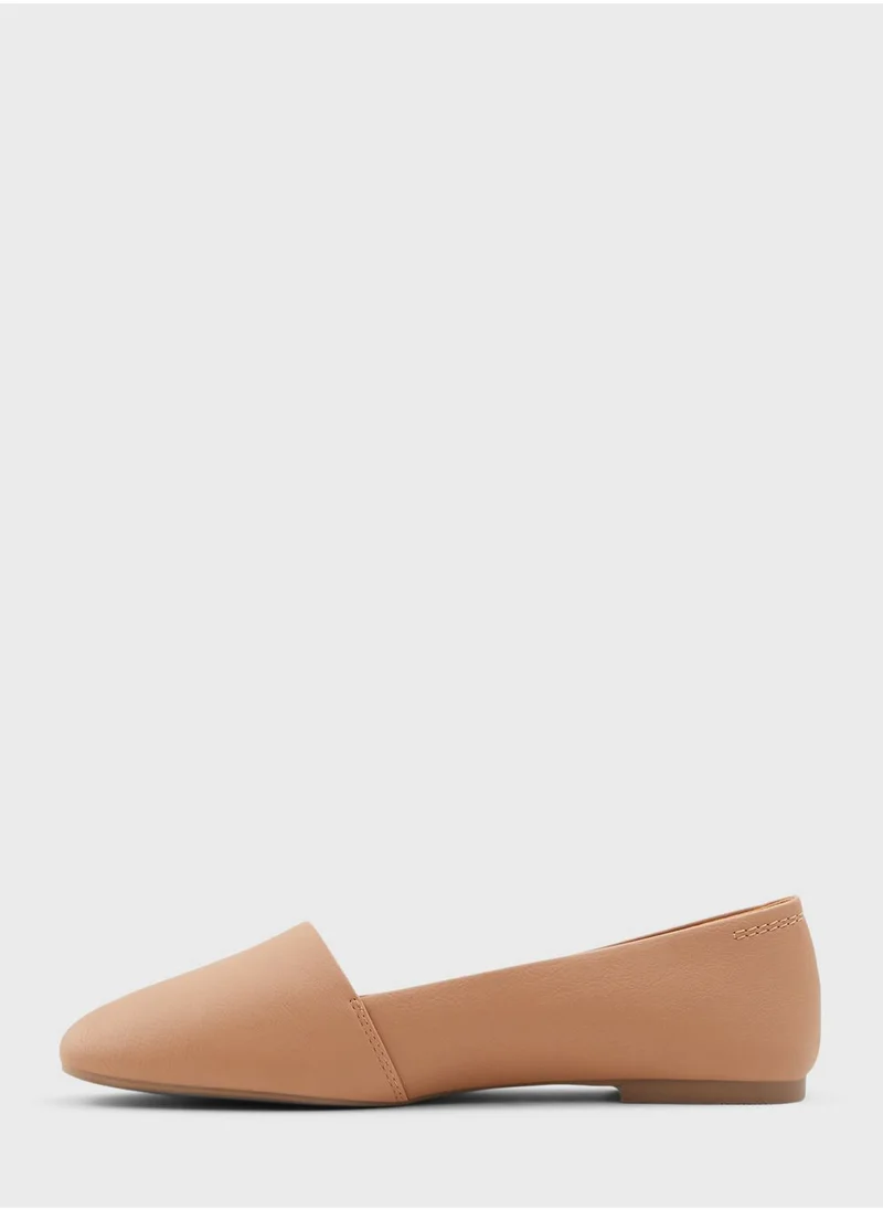 CALL IT SPRING Samantha Ballerinas
