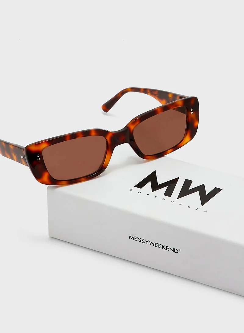 MESSYWEEKEND Grace Shape Sunglasses