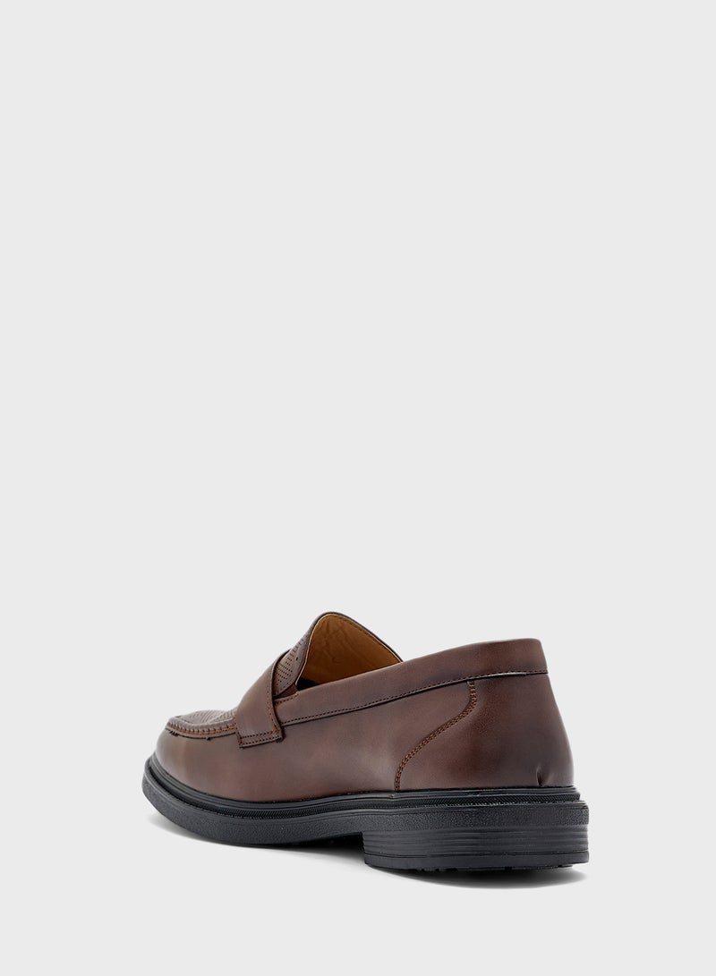 Robert Wood Perforation Design Formal Loafers  - Image 2