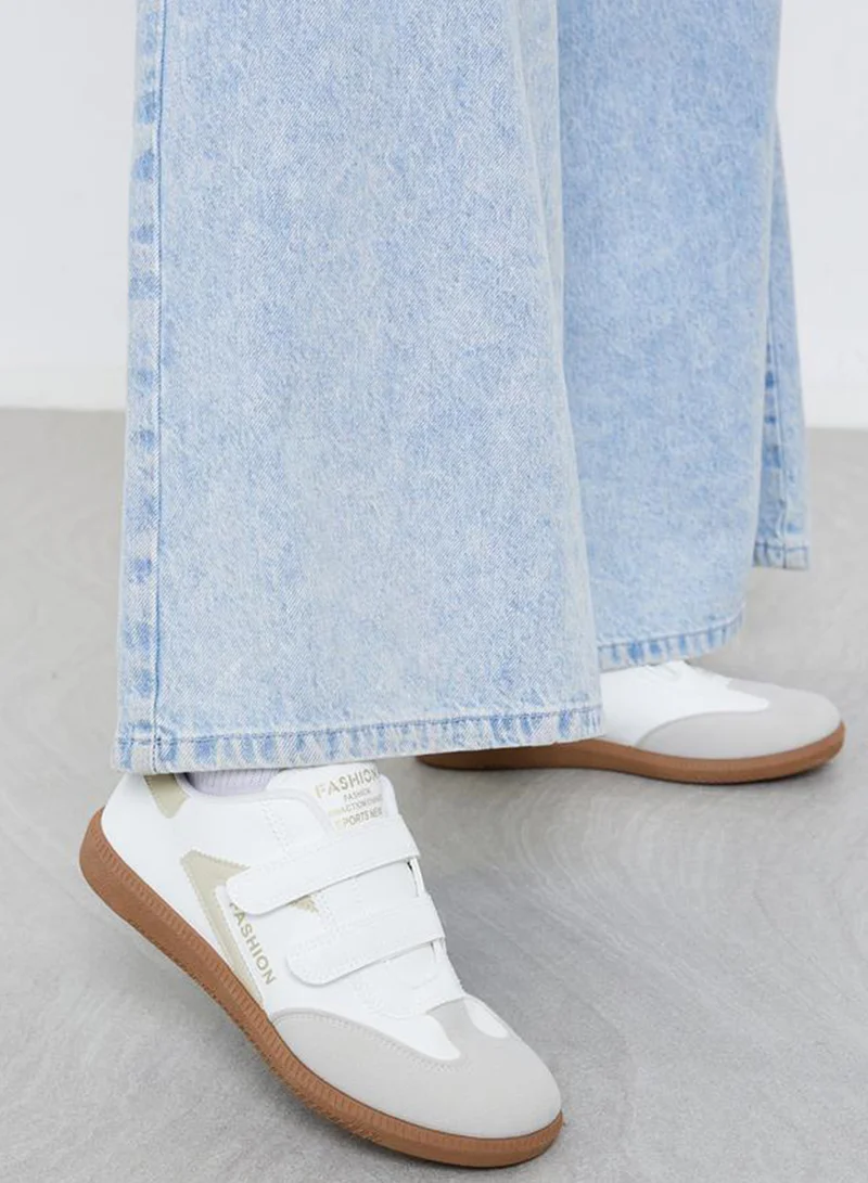 ستايلي اكتيف حذاء سنيكرز بتفاصيل شريط للإغلاق