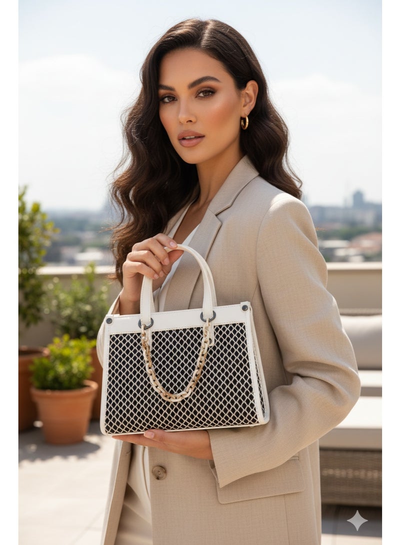 حقية يد نسائية سهره تناسب جمالك لون اسود مع الابيض الانبيق - Image 1