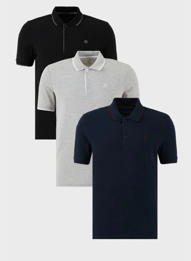 بوراتي تيشيرت رجالي قطن بولو بياقة بأزرار وتفاصيل مخططة بقصة ضيقة من بوراتي عبوة من  قطع