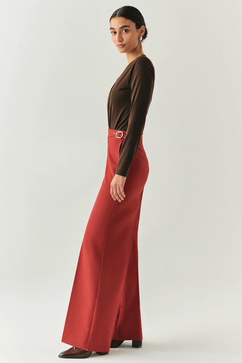 Exquise Wide Leg Regular Woven Brick Red Trousers with Buckle and Pockets