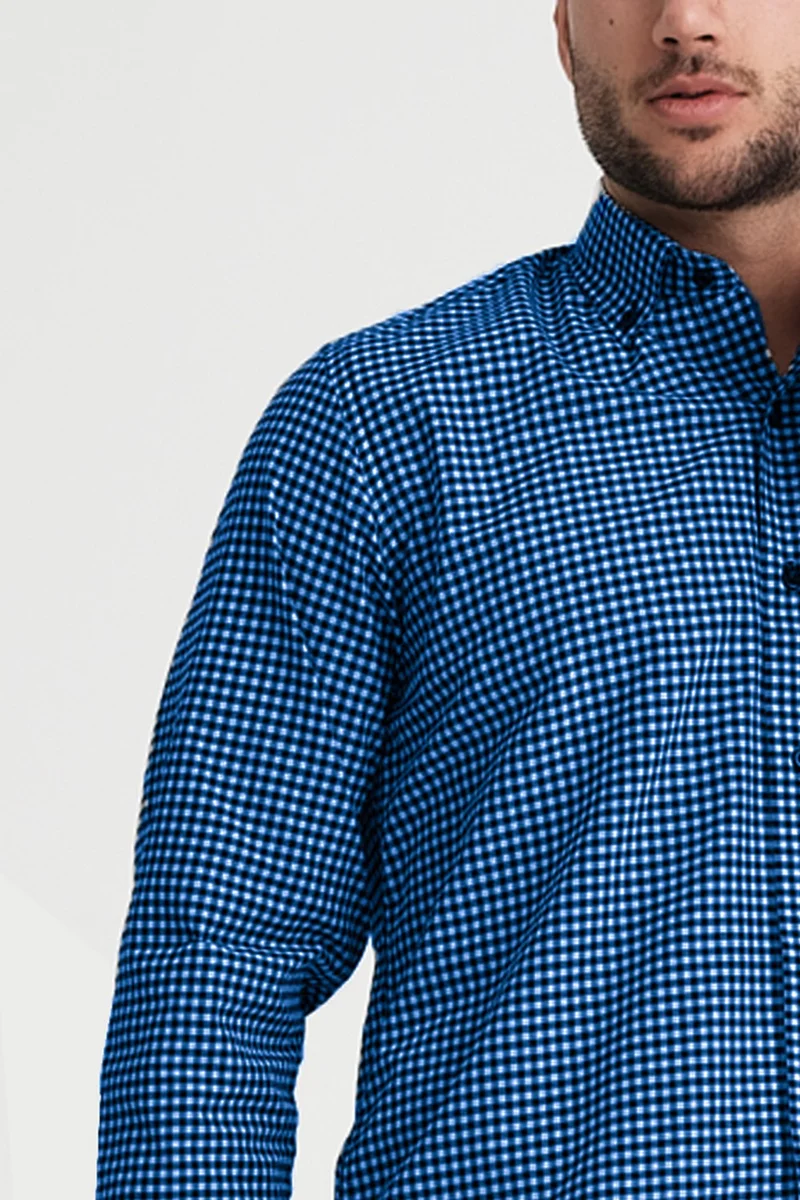 Varetta Men's Blue Checkered Pocket Collar Buttoned Cotton Shirt