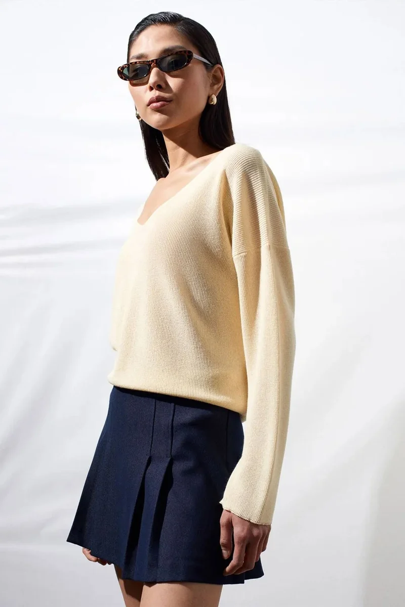 Dilvin Cream Natural DILVIN Women's V-neck Ribbed Knit Sweater for Women | Best Price UAE