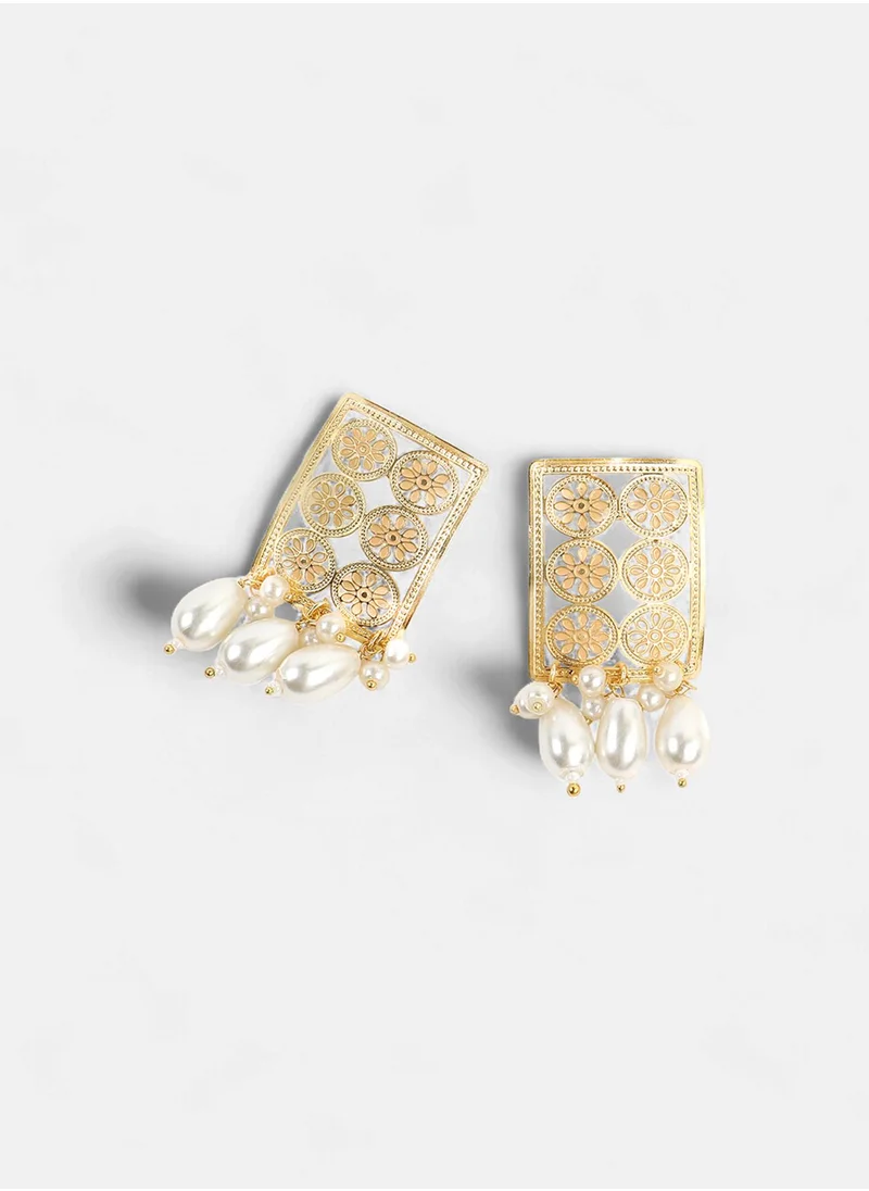 SOHI Pearls Drop Earrings